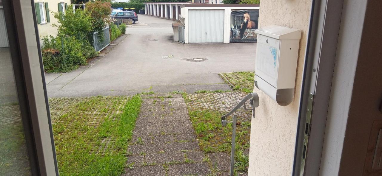 Grosses Zimmer Bad Kueche Wohnzimmer Terasse Garten Zentral Ruhig Landsberg am Lech Exteriér fotografie