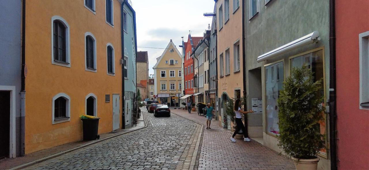 Grosses Zimmer Bad Kueche Wohnzimmer Terasse Garten Zentral Ruhig Landsberg am Lech Exteriér fotografie