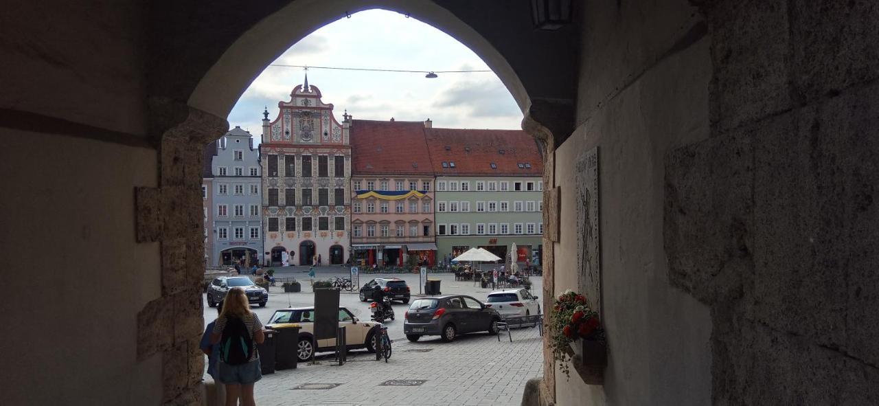 Grosses Zimmer Bad Kueche Wohnzimmer Terasse Garten Zentral Ruhig Landsberg am Lech Exteriér fotografie